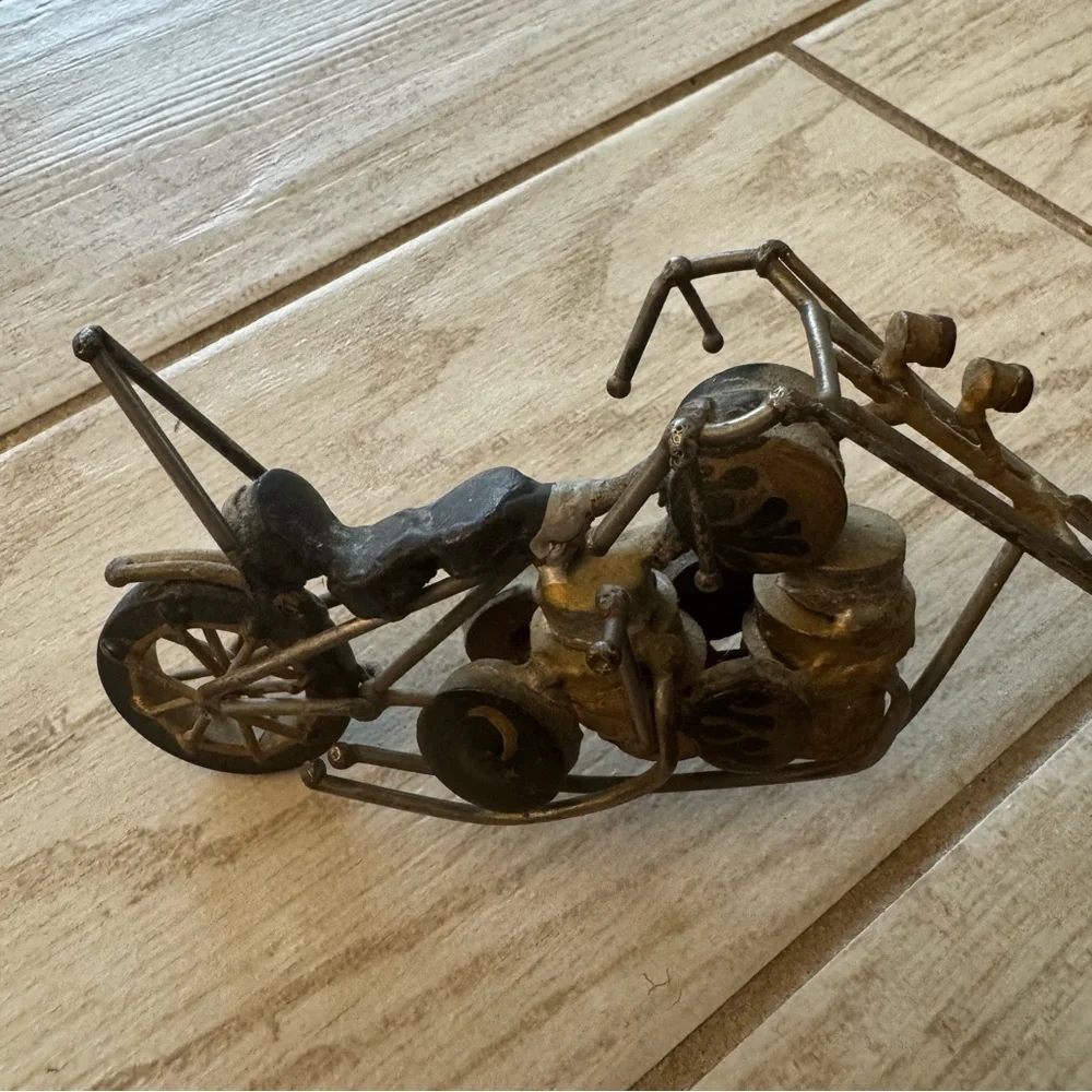 Scrap Metal Motorcycle Sculpture Steel‎ Bike Nuts Nails Bolts Chopper Harley Art